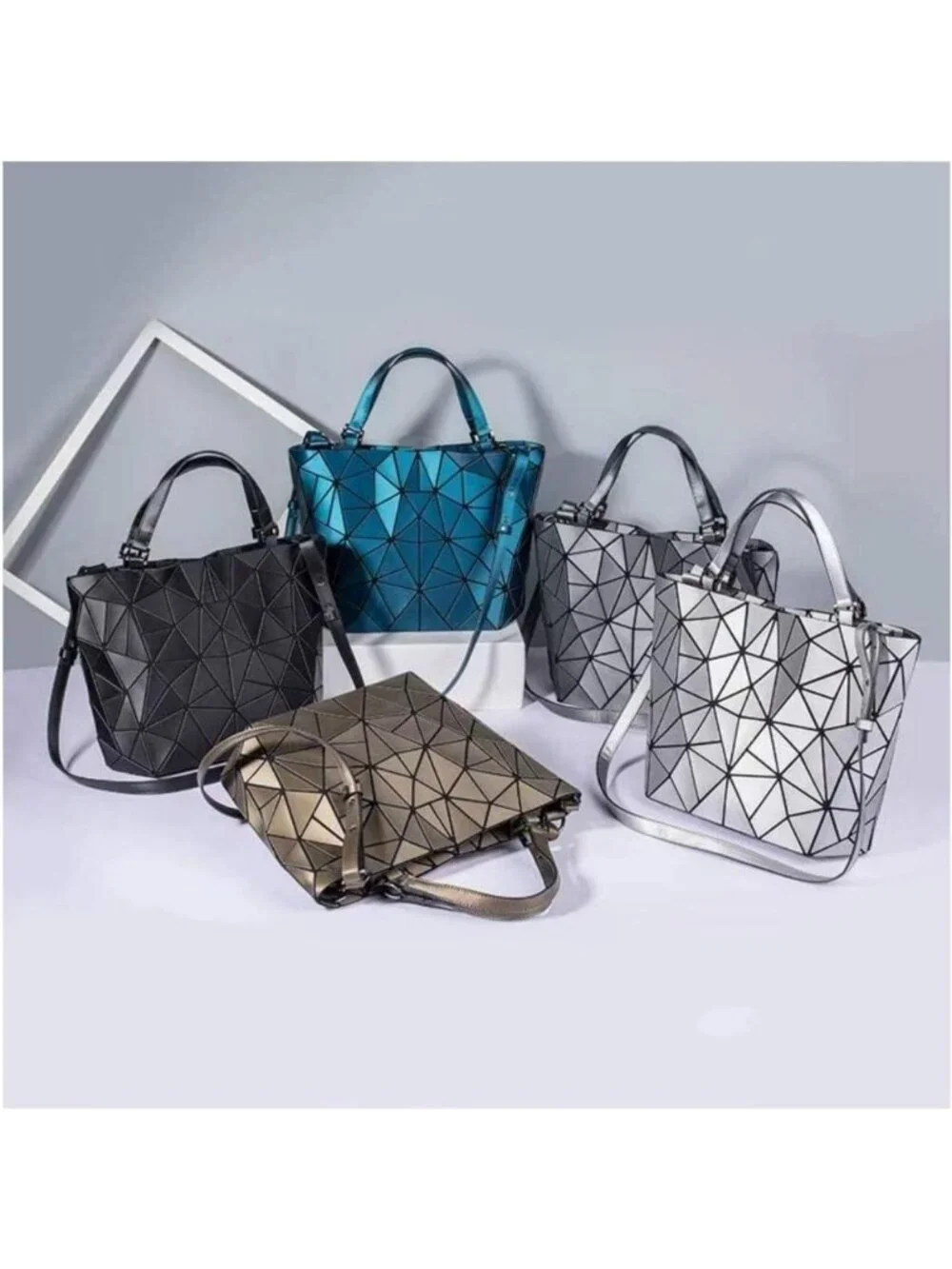 Luminous Geometric Handbag - Eco-Friendly Holographic Purse with Shard Design